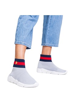Szare sportowe sneakersy ze skarpetkową cholewką ze sklepu ButyModne.pl w kategorii Buty sportowe damskie - zdjęcie 182004347