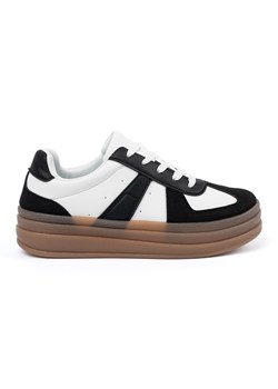 Shelvt Czarno-białe sneakersy na platformie czarne ze sklepu ButyModne.pl w kategorii Buty sportowe damskie - zdjęcie 182004495