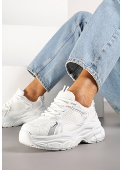 Białe Sneakersy Vices na Grubej Podeszwie z Tłoczeniami Nativine - id: 394488 - marki born2be - 182013488 Białe Sneakersy Vices na Grubej Podeszwie z Tłoczeniami Nativine ze sklepu born2be.pl w kategorii Buty sportowe damskie - zdjęcie 182013488