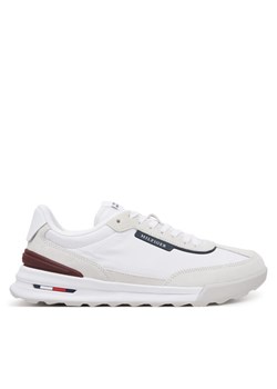 Sneakersy Tommy Hilfiger Retro Runner Seasonal FM0FM05425 Biały ze sklepu eobuwie.pl w kategorii Buty sportowe męskie - zdjęcie 182022657