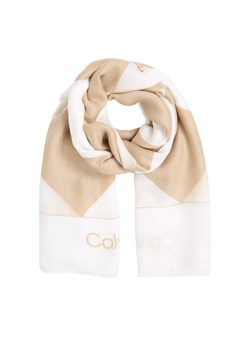 Chusta Calvin Klein K60K613232 Beżowy ze sklepu eobuwie.pl w kategorii Szaliki i chusty damskie - zdjęcie 182023865