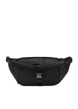 Saszetka nerka Calvin Klein Jeans K50K513002 Czarny ze sklepu eobuwie.pl w kategorii Saszetki - zdjęcie 182030565