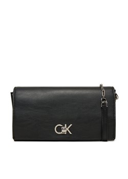 Torebka Calvin Klein Ck Mini Conv Chain Bag K60K612806 Czarny ze sklepu eobuwie.pl w kategorii Listonoszki - zdjęcie 182036118