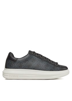 Sneakersy Guess FM8VIB FAM12 Szary ze sklepu eobuwie.pl w kategorii Trampki męskie - zdjęcie 182037759