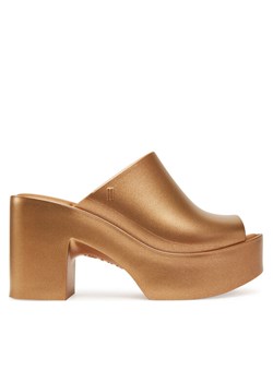 Klapki Melissa Melissa Mule Hype Metallic Ad 36497 Złoty ze sklepu eobuwie.pl w kategorii Klapki damskie - zdjęcie 182040255
