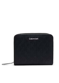 Mały Portfel Damski Calvin Klein Ck Must Medium Zip Around_Mono K60K612942 Czarny ze sklepu eobuwie.pl w kategorii Portfele damskie - zdjęcie 182045296