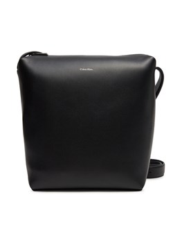 Torba Calvin Klein Ck Premium Leather Hobo Mini K50K512968 Czarny ze sklepu eobuwie.pl w kategorii Torby męskie - zdjęcie 182047197