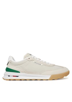 Sneakersy Tommy Hilfiger Retro Runner Seasonal FM0FM05425 Biały ze sklepu eobuwie.pl w kategorii Buty sportowe męskie - zdjęcie 182050747