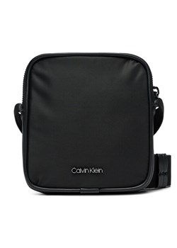 Saszetka Calvin Klein Ck Est. Nylon Cube Reporter+Case K50K512113 Czarny ze sklepu eobuwie.pl w kategorii Saszetki - zdjęcie 182053508