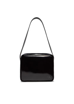 Torebka Calvin Klein Block Square Shoulderbag26 S K60K611819 Czarny ze sklepu eobuwie.pl w kategorii Listonoszki - zdjęcie 182055347