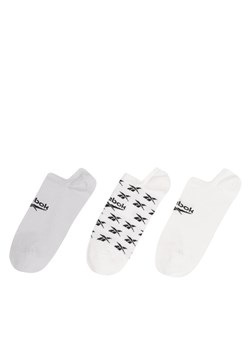 Zestaw 3 par niskich skarpet unisex Reebok CL FO Invisible Sock GG6678 Biały ze sklepu eobuwie.pl w kategorii Skarpetki damskie - zdjęcie 182056127
