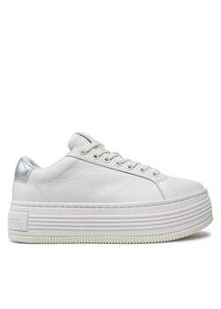 Sneakersy Calvin Klein Jeans Bold Flatf Low Mix Ohb YW0YW01632 Biały - id: 0000304567612 - marki Calvin Klein - 182057508 Sneakersy Calvin Klein Jeans Bold Flatf Low Mix Ohb YW0YW01632 Biały ze sklepu eobuwie.pl w kategorii Buty sportowe damskie - zdjęcie 182057508
