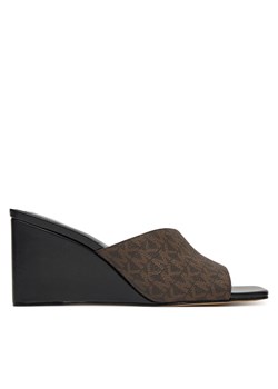 Klapki MICHAEL Michael Kors Merriam Wedge 40S5MMMS1B Brązowy ze sklepu eobuwie.pl w kategorii Klapki damskie - zdjęcie 182058955