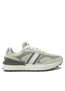 Sneakersy Tommy Jeans Tjw Tech Runner EN0EN02705 Szary ze sklepu eobuwie.pl w kategorii Buty sportowe damskie - zdjęcie 182059769