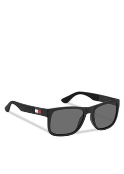 Okulary przeciwsłoneczne Tommy Hilfiger 1556/S 200878 Czarny - id: 0000304110467 - marki Tommy Hilfiger - 182064636 Okulary przeciwsłoneczne Tommy Hilfiger 1556/S 200878 Czarny ze sklepu eobuwie.pl w kategorii Okulary przeciwsłoneczne męskie - zdjęcie 182064636