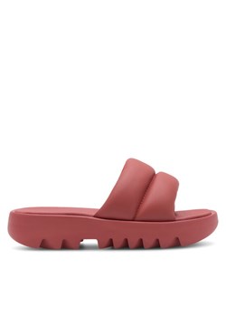 Klapki Reebok Cardi Slide HP2219 Czerwony ze sklepu eobuwie.pl w kategorii Klapki damskie - zdjęcie 182065997