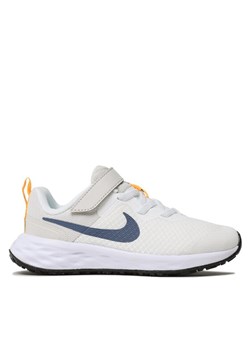 Buty do biegania Nike Revolution 6 Nn (PSV) DD1095 100 Écru ze sklepu eobuwie.pl w kategorii Buty sportowe dziecięce - zdjęcie 182069328