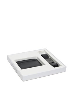 Zestaw upominkowy Calvin Klein Gs Ccholder 6Cc + Keyfob K50K512393 Czarny ze sklepu eobuwie.pl w kategorii Portfele męskie - zdjęcie 182075087