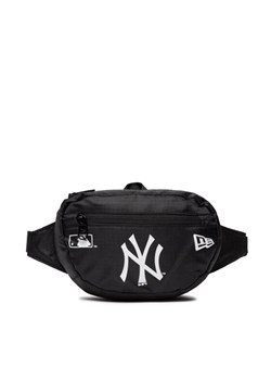 Saszetka nerka New Era Mlb Micro Waist Bag Neyyan 60137339 Czarny ze sklepu eobuwie.pl w kategorii Nerki - zdjęcie 182075628