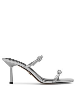 Klapki Nine West ZL23005-1CC Srebrny ze sklepu eobuwie.pl w kategorii Klapki damskie - zdjęcie 182077838