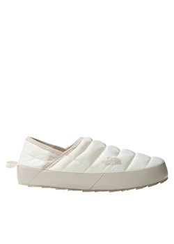 Kapcie The North Face Thermoball Traction NF0A3V1H32F1 Beżowy ze sklepu eobuwie.pl w kategorii Kapcie damskie - zdjęcie 182078047