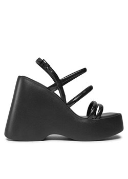 Sandały Melissa Melissa Jessie Platform Ad 33994 Czarny - id: 0000303828288 - marki Melissa - 182078169 Sandały Melissa Melissa Jessie Platform Ad 33994 Czarny ze sklepu eobuwie.pl w kategorii Sandały damskie - zdjęcie 182078169