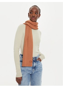 Szalik Calvin Klein Embroidery Fine K60K612601 Brązowy ze sklepu eobuwie.pl w kategorii Szaliki i chusty damskie - zdjęcie 182082828