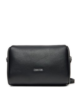 Torebka Calvin Klein K60K612519 Czarny ze sklepu eobuwie.pl w kategorii Listonoszki - zdjęcie 182085565