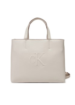 Torebka Calvin Klein Jeans Sculpted Mini Ew Tote LV04K3111G Écru ze sklepu eobuwie.pl w kategorii Torebki damskie - zdjęcie 182089257