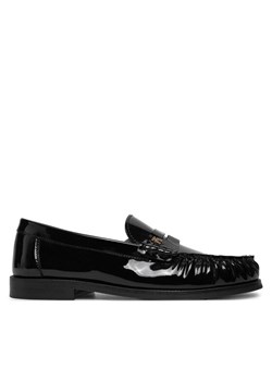 Loafersy Tommy Hilfiger Loafer Mit Label-Detail FW0FW08565 Czarny ze sklepu eobuwie.pl w kategorii Lordsy damskie - zdjęcie 182094255