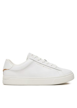 Sneakersy Tommy Hilfiger Essential Court FW0FW08320 Biały ze sklepu eobuwie.pl w kategorii Buty sportowe damskie - zdjęcie 182095207