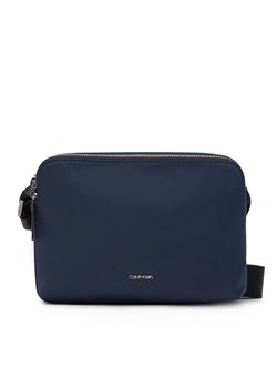 Saszetka Calvin Klein Business Tech Camera Bag K50K512912 Granatowy ze sklepu eobuwie.pl w kategorii Torby męskie - zdjęcie 182095816