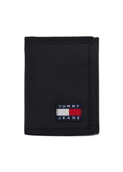 Mały Portfel Męski Tommy Jeans Tjm Ess Daily Nylon Tri Wallet AM0AM13269 Czarny ze sklepu eobuwie.pl w kategorii Portfele męskie - zdjęcie 182096995