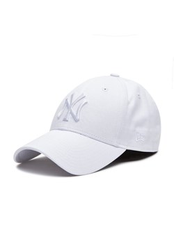 Czapka z daszkiem New Era 80524868 Biały ze sklepu eobuwie.pl w kategorii Czapki z daszkiem męskie - zdjęcie 182103916