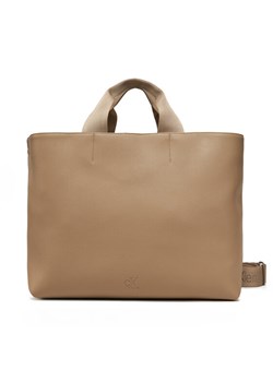 Torebka Calvin Klein Jeans Ultralight Tote Pu LV04K3132G Beżowy ze sklepu eobuwie.pl w kategorii Torebki damskie - zdjęcie 182106395