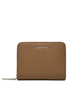 Mały Portfel Damski Calvin Klein Ck Must Md Zip Around_Caviar K60K612831 Beżowy ze sklepu eobuwie.pl w kategorii Portfele damskie - zdjęcie 182108986