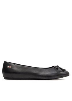 Baleriny Tommy Hilfiger Essential Chic Ballerina FW0FW08059 Czarny ze sklepu eobuwie.pl w kategorii Balerinki - zdjęcie 182109107