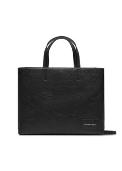 Torebka Calvin Klein Jeans Sculpted Tote26 Snake K60K611519 Czarny ze sklepu eobuwie.pl w kategorii Torby Shopper bag - zdjęcie 182111495