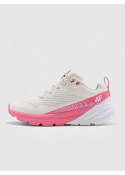 Damskie buty trekkingowe trailowe 4F Speed Hiker 4FWMM00FOTSF034 - białe ze sklepu Sportstylestory.com w kategorii Buty trekkingowe damskie - zdjęcie 182593098