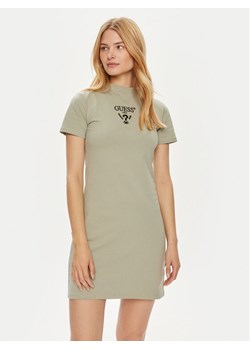 Guess Sukienka codzienna V4YK02 KCDH1 Zielony Regular Fit ze sklepu MODIVO w kategorii Sukienki - zdjęcie 182595197