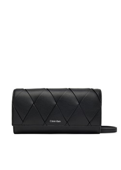 Calvin Klein Torebka Ck Woven Convertible Wallet Bag K60K612970 Czarny ze sklepu MODIVO w kategorii Listonoszki - zdjęcie 182595326