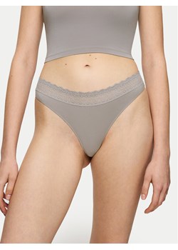 Triumph Stringi Feel Of Modal 10219764 Szary ze sklepu MODIVO w kategorii Majtki damskie - zdjęcie 182595509