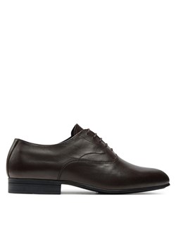 Calvin Klein Półbuty HM0HM01690 Brązowy ze sklepu MODIVO w kategorii Buty eleganckie męskie - zdjęcie 182596738
