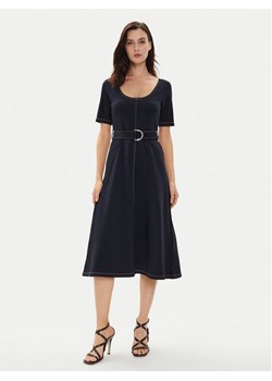Tommy Hilfiger Sukienka codzienna WW0WW42431 Granatowy Regular Fit ze sklepu MODIVO w kategorii Sukienki - zdjęcie 182596897