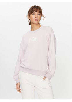 New Balance Bluza Essentials French Terry Crew WT33514 Fioletowy Regular Fit ze sklepu MODIVO w kategorii Bluzy damskie - zdjęcie 182597345