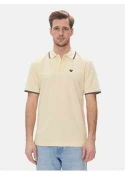 Wrangler Polo 112362826 Żółty Regular Fit ze sklepu MODIVO w kategorii T-shirty męskie - zdjęcie 182598887