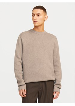 Jack&Jones Sweter Milano 12259666 Szary Relaxed Fit ze sklepu MODIVO w kategorii Swetry męskie - zdjęcie 182599079