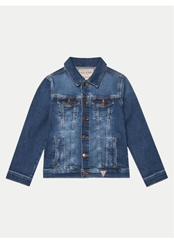Guess Kurtka jeansowa L4RL07 D4GV0 Niebieski Regular Fit ze sklepu MODIVO w kategorii Kurtki chłopięce - zdjęcie 182599217