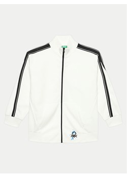United Colors Of Benetton Bluza 330SC503Z Biały Regular Fit ze sklepu MODIVO w kategorii Bluzy chłopięce - zdjęcie 182600249