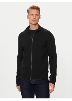 Calvin Klein Sweter K10K113040 Czarny Regular Fit ze sklepu MODIVO w kategorii Swetry męskie - zdjęcie 182600616
